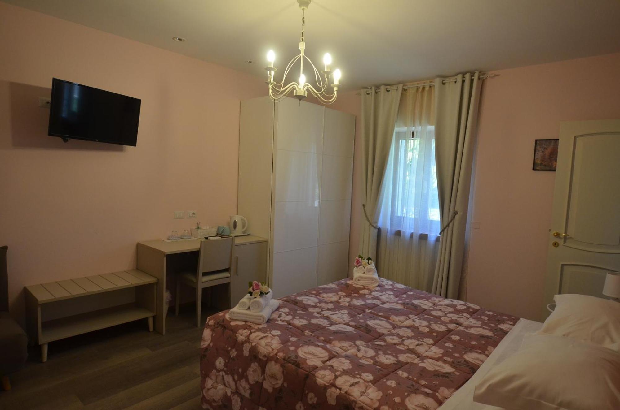 Bed and Breakfast La Coccinella Ези Экстерьер фото