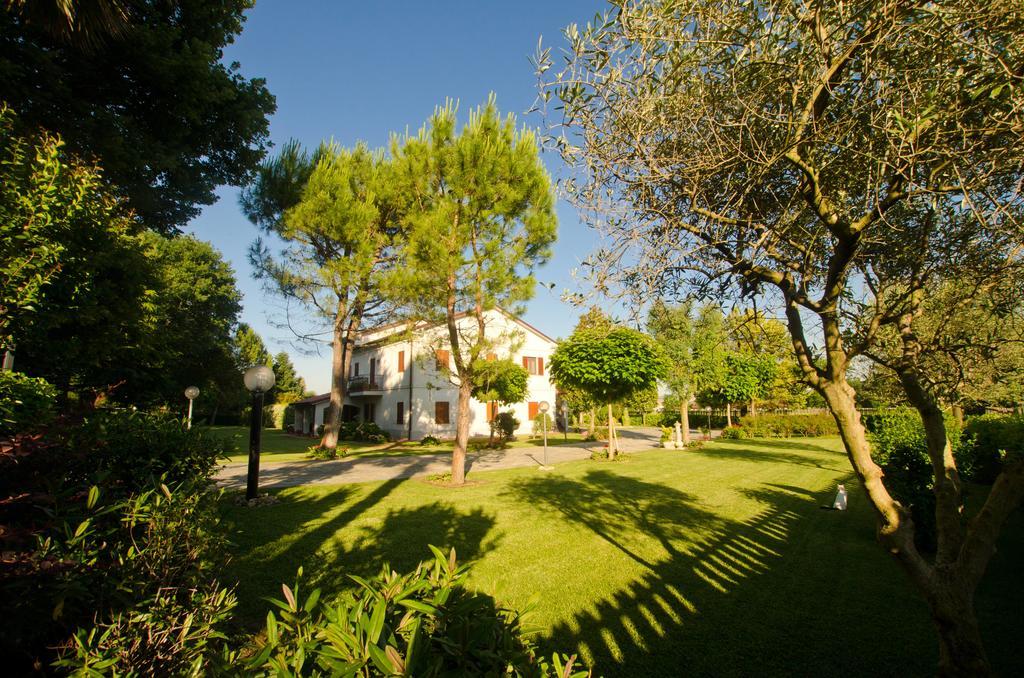 Bed and Breakfast La Coccinella Ези Экстерьер фото