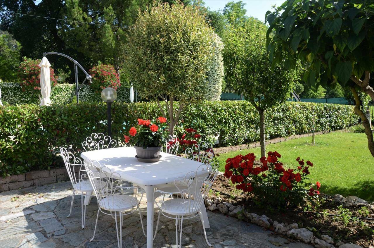 Bed and Breakfast La Coccinella Ези Экстерьер фото