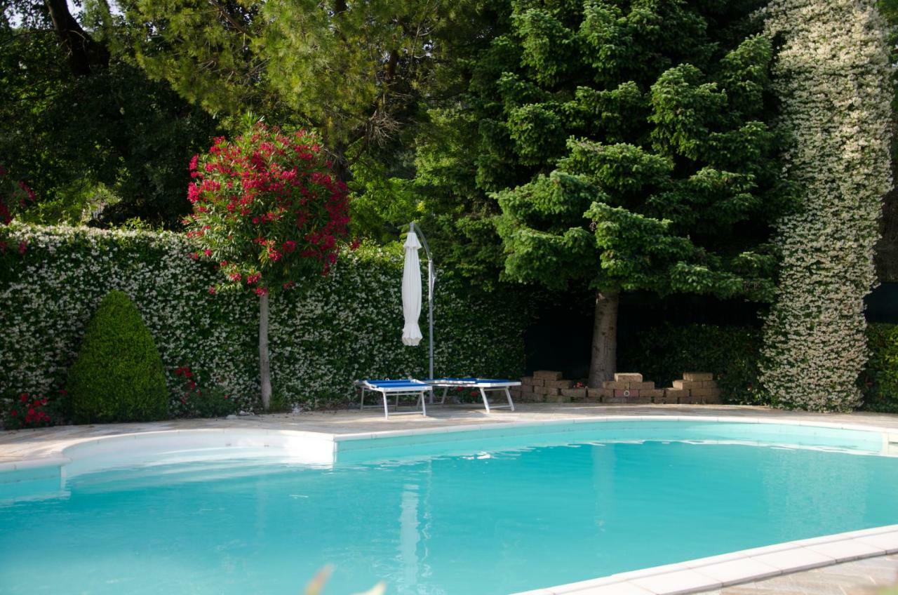 Bed and Breakfast La Coccinella Ези Экстерьер фото